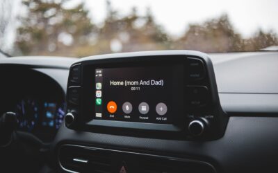 Un adaptor de 30 până la 50 de dolari poate elimina cablul CarPlay. Ce trebuie verificat înainte de cumpărare